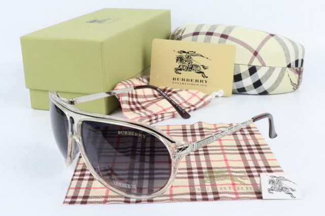 Burberry Boutique Sunglasses 010